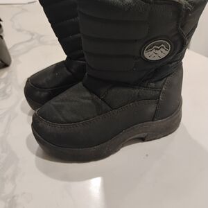 Ecko Kids Waterproof Black Winter Boots with Mountain Emblem